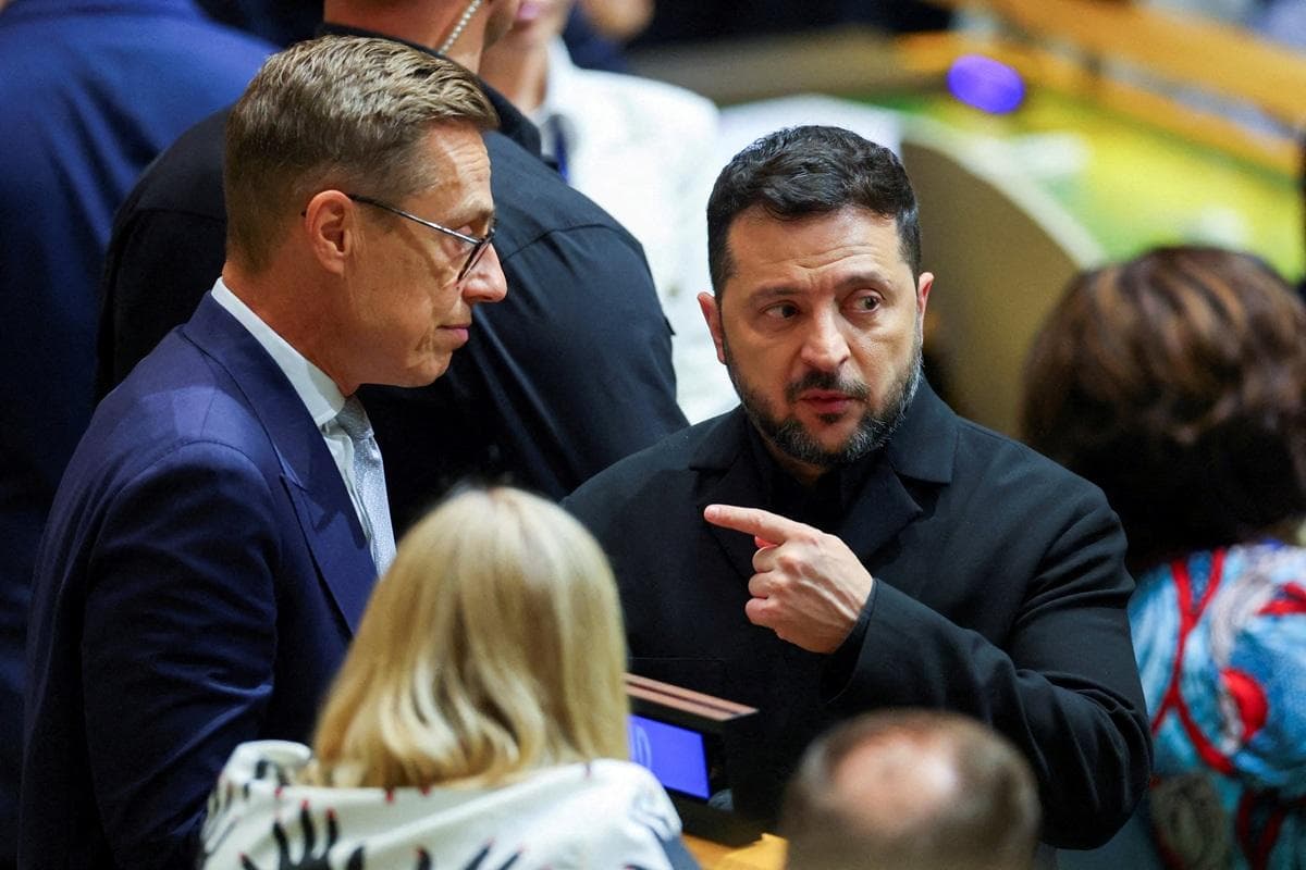 Zelenskiy, handang makipagkasundo sa Russia para sa maritime truce