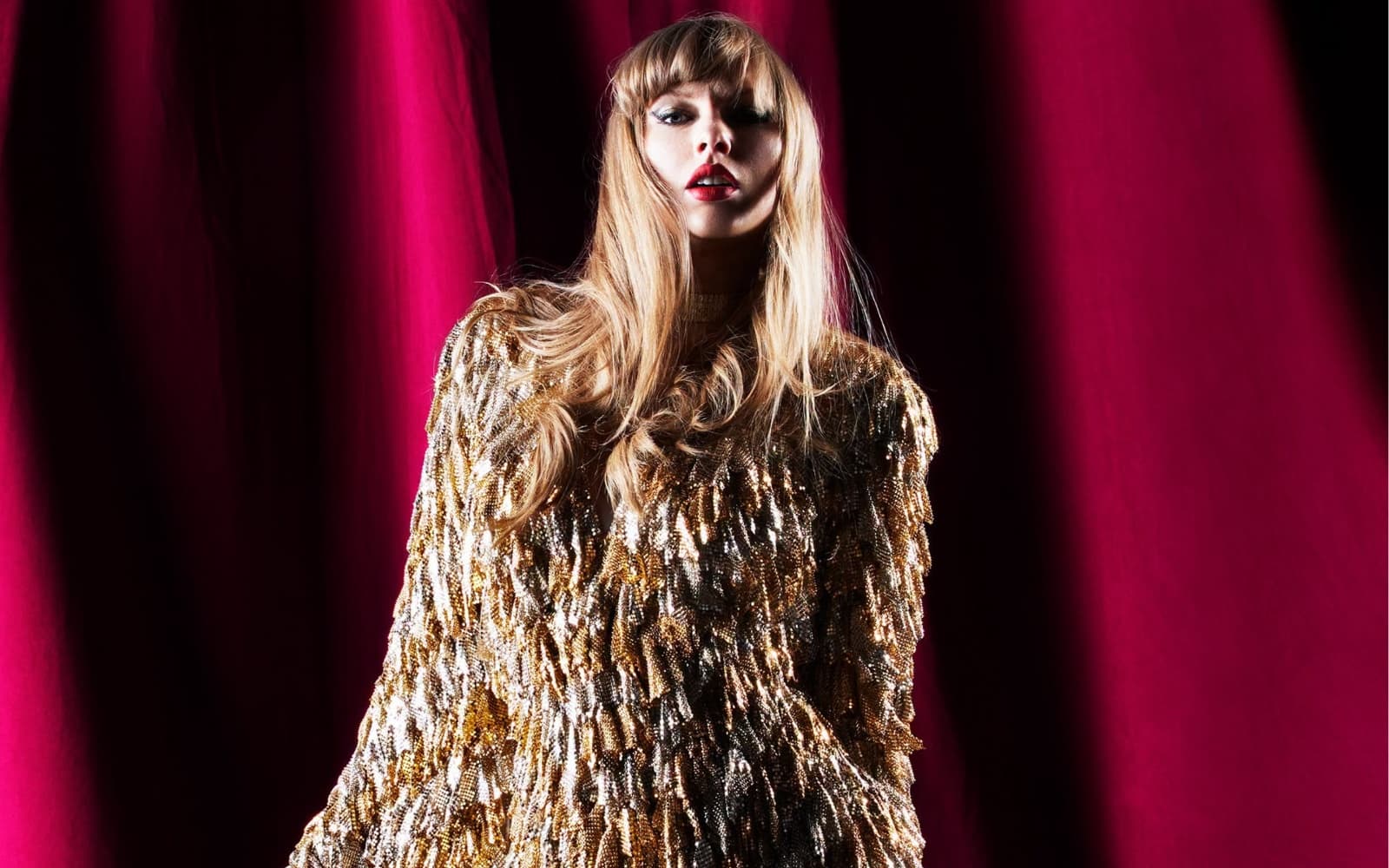 Taylor Swift, nag-anunsyo ng bagong musika sa ‘The Life of a Showgirl: The Encore’